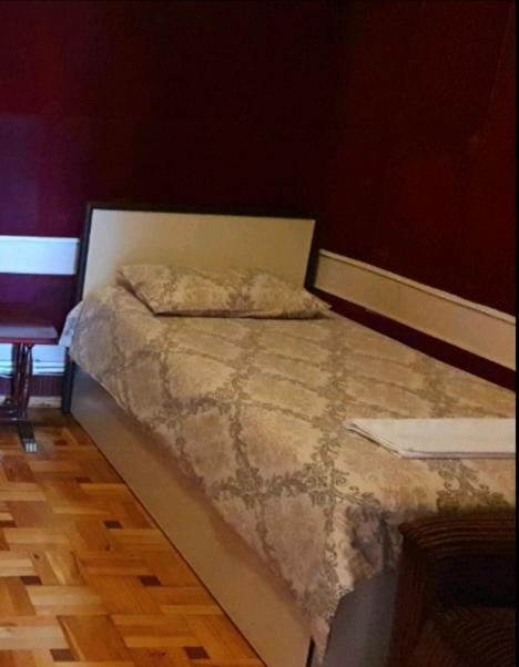 Classic Apartment On Kievyan Yerevan Bagian luar foto