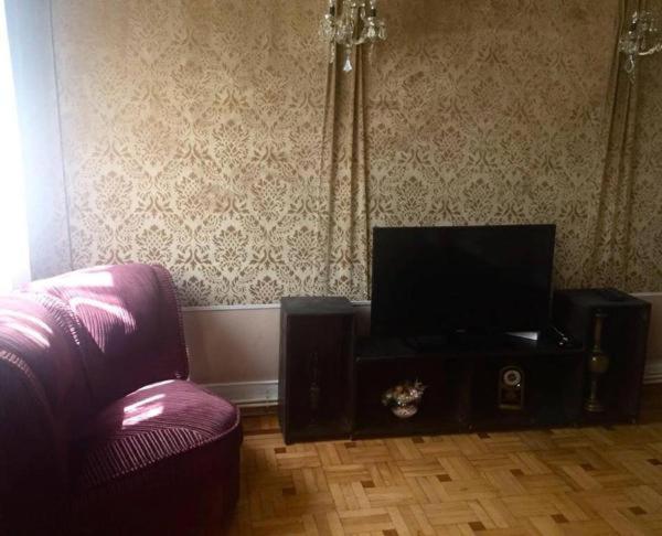 Classic Apartment On Kievyan Yerevan Bagian luar foto